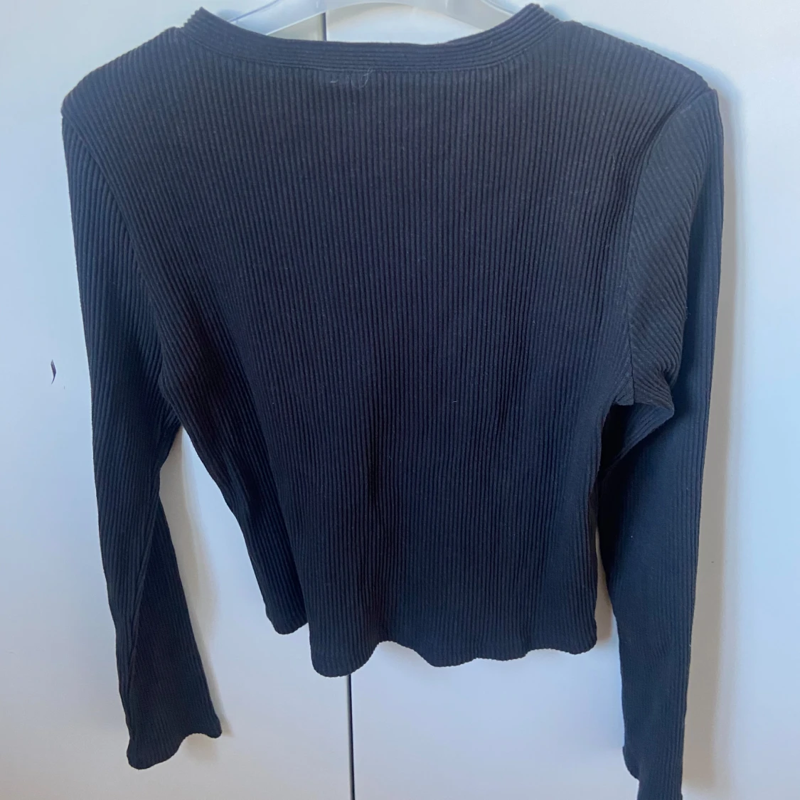 Svart ribbad kofta från Pieces - 1