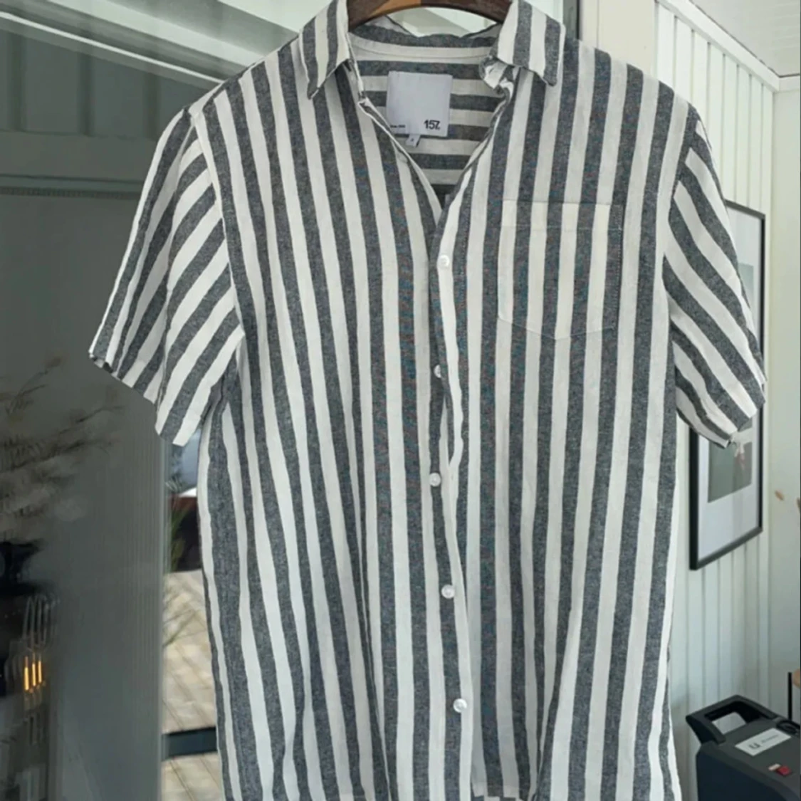 Ny linneskjorta med tags!!