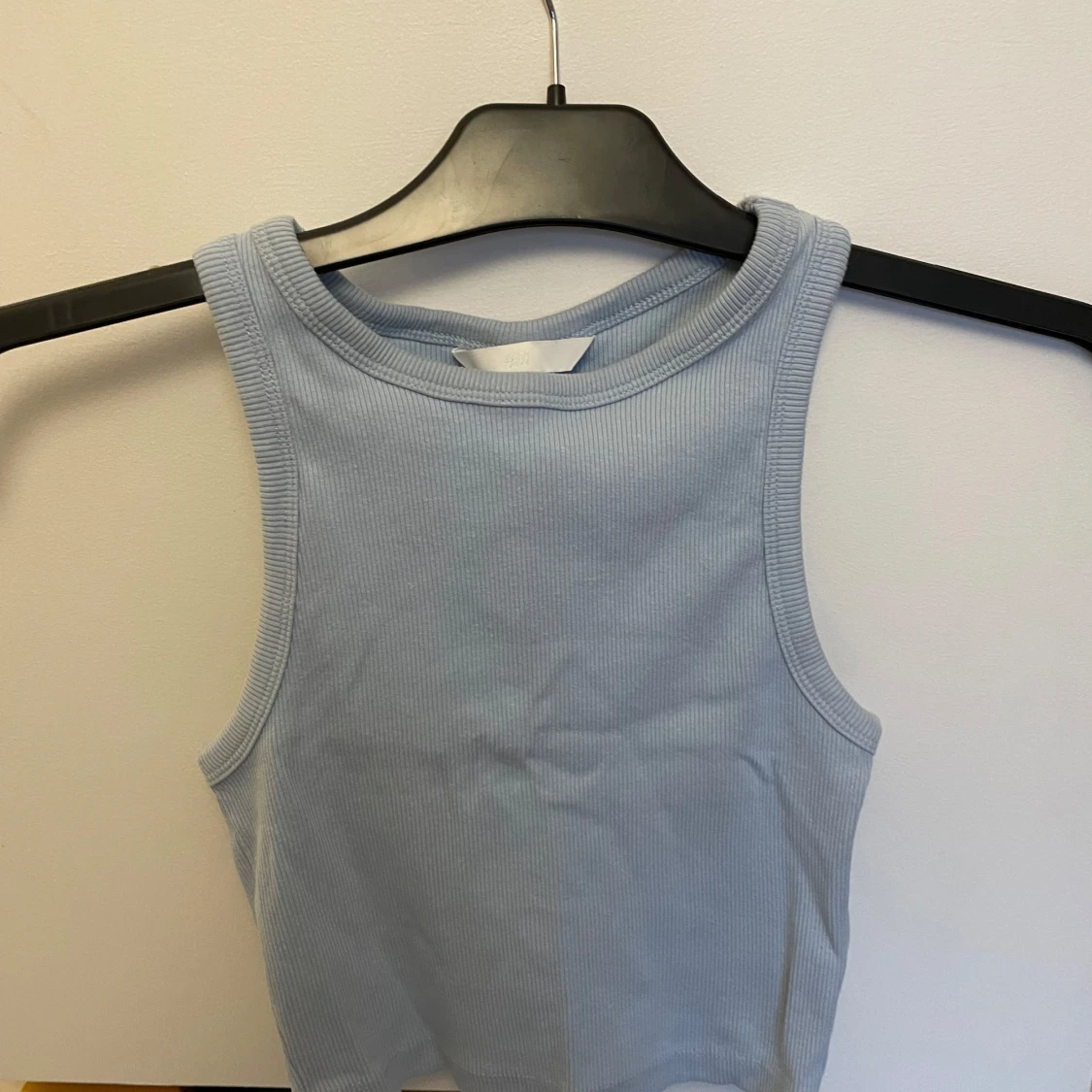 Ljusblå ribbad linnetopp från H&M