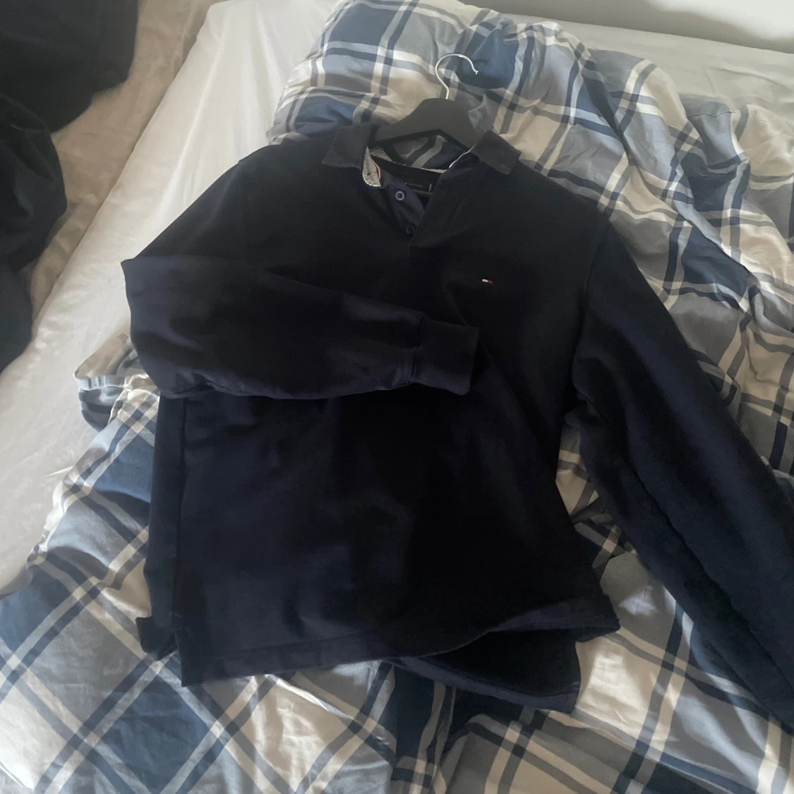 Svart pikétröja från Tommy Hilfiger - 2