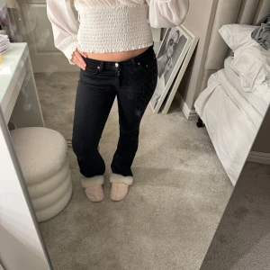 Svarta jeans - Snygga jeans från Gina tricot! Bra skick