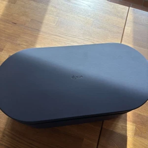 Dyson airwrap - Helt ny, endast använd en gång! Köpt för 6000kr men säljer för 4700 för jag vill bli av med den.