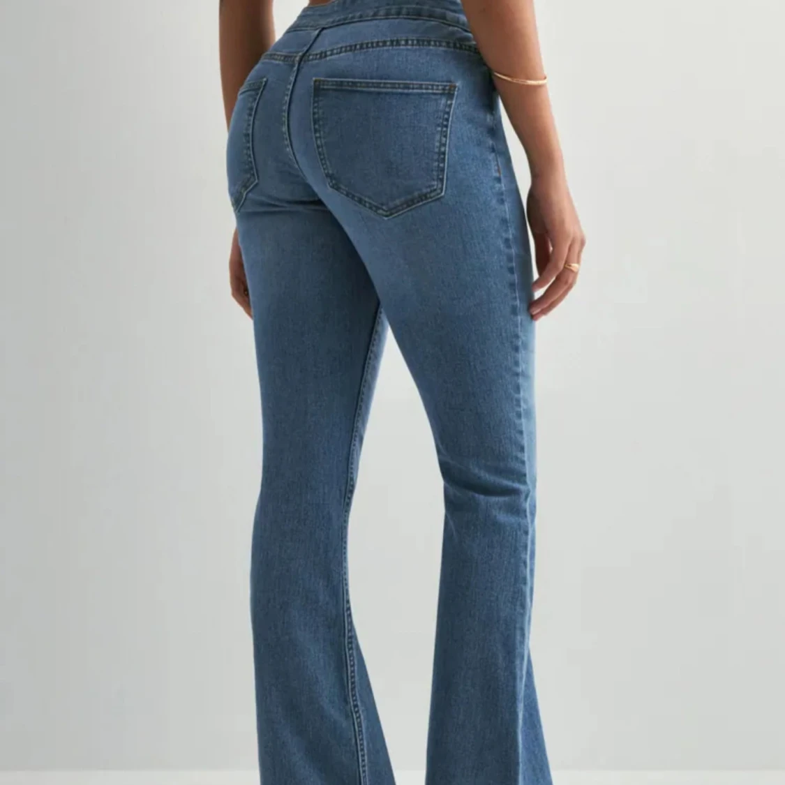 Blå bootcut jeans med låg midja Vero moda - 2