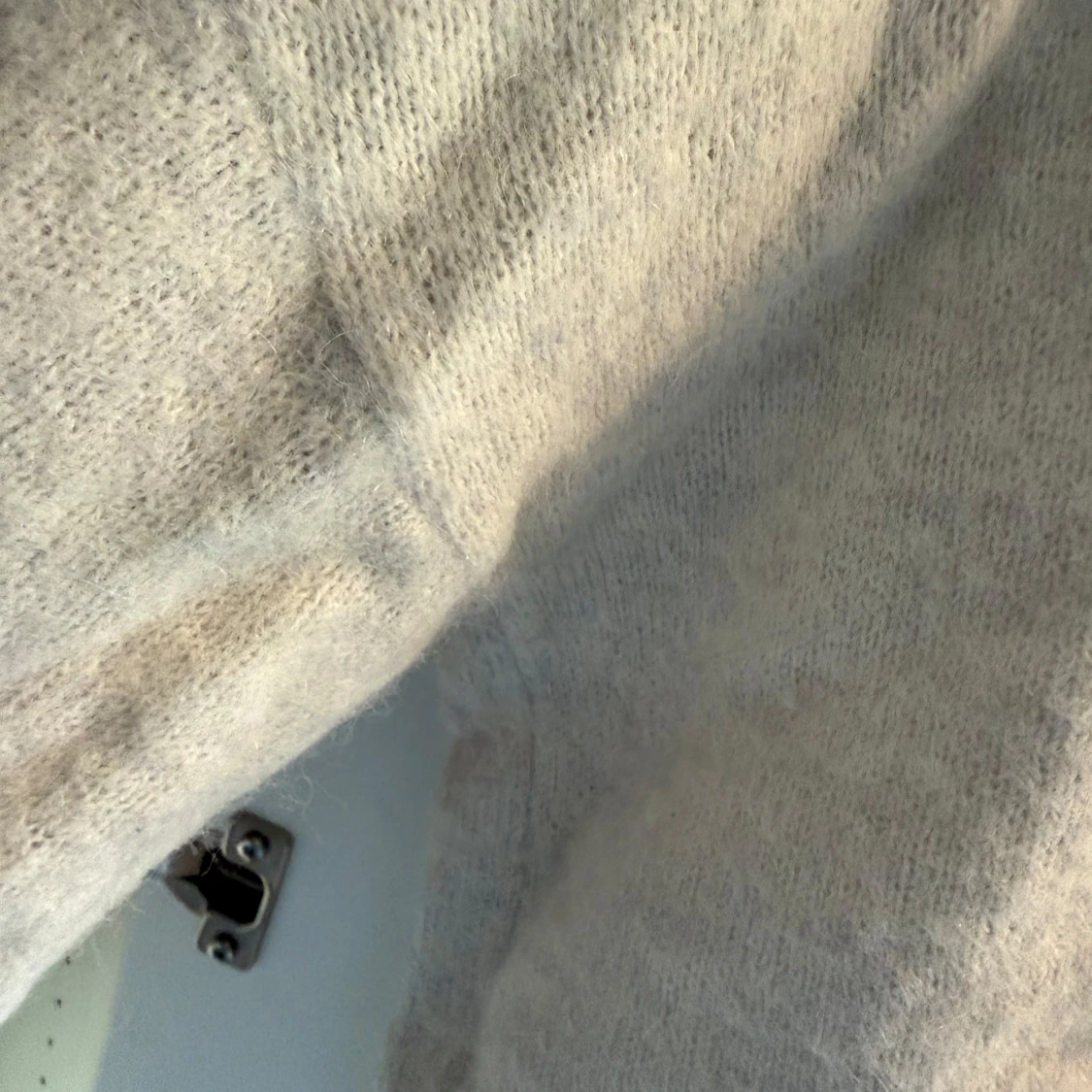 Ljusgrå stickad tröja från C - 2