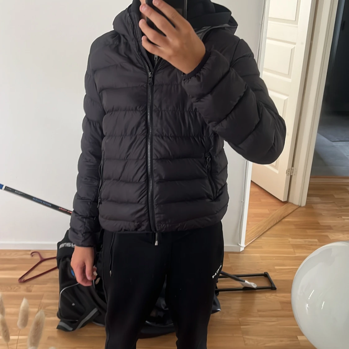 Svart Colmar pufferjacka med huva - 3