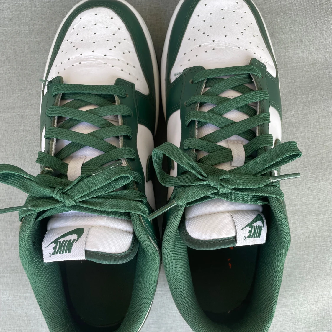 Nike Dunk Low vit/grön sneakers - 2