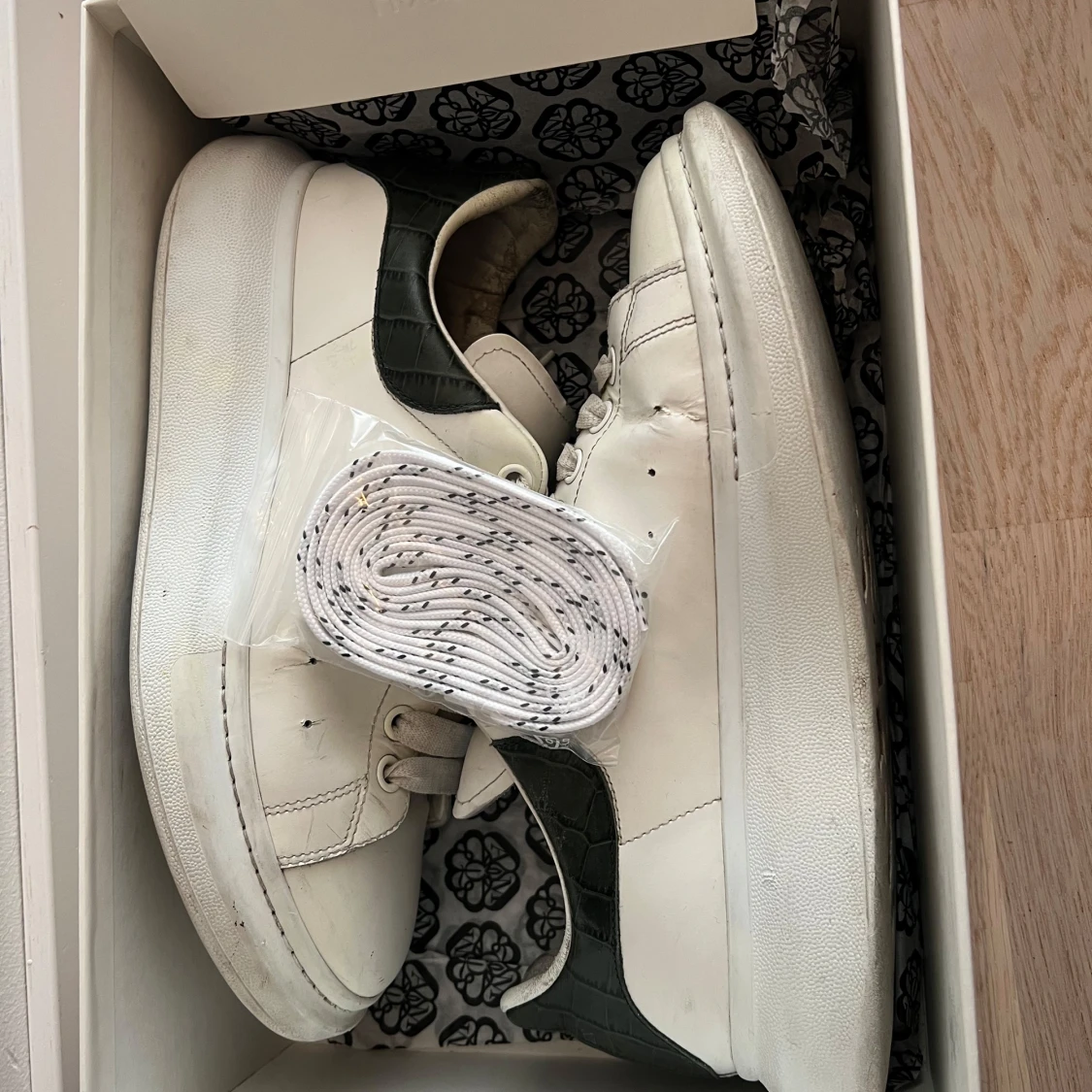 Alexander McQueen vita sneakers, 44