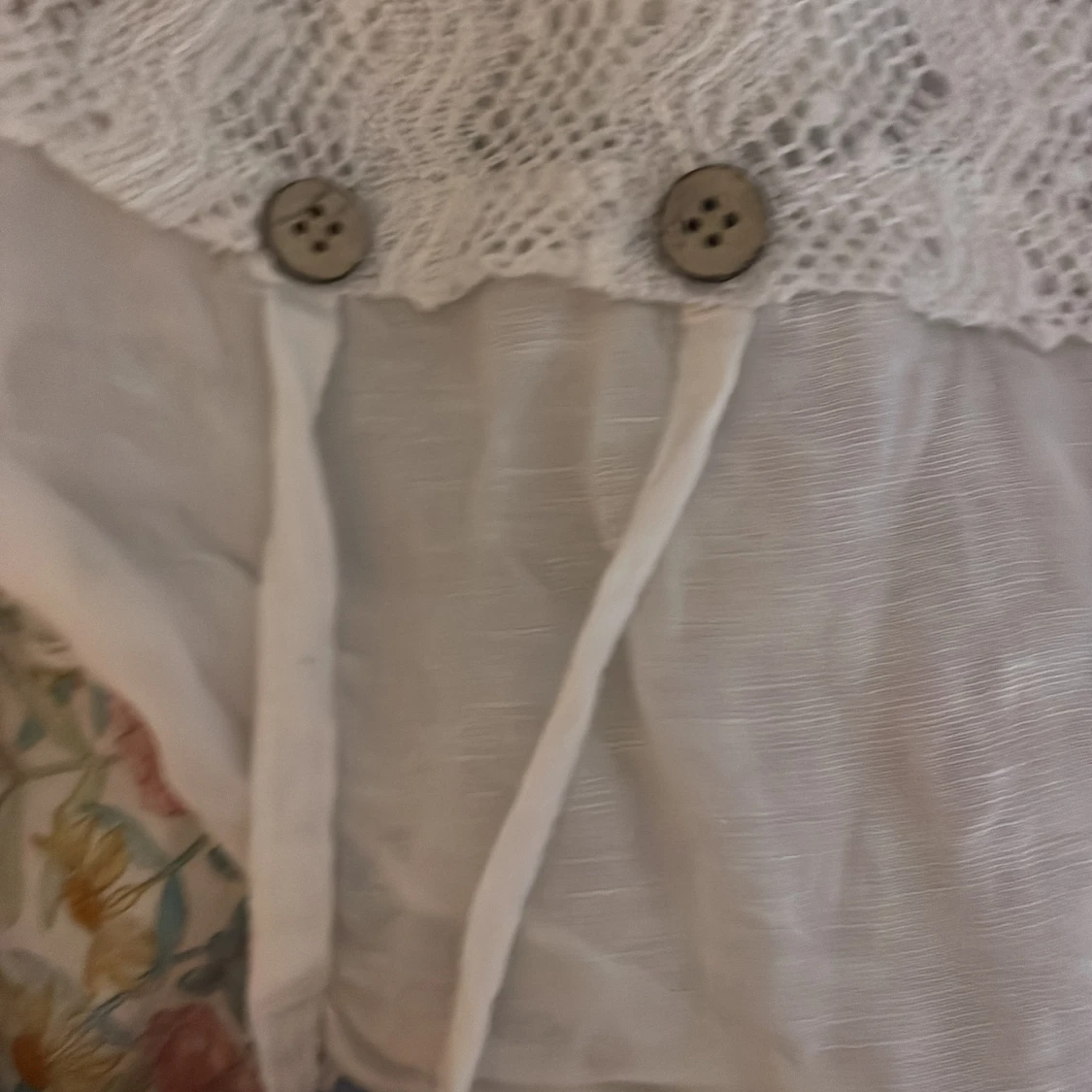 Vit spetskofta från Ambra - 2