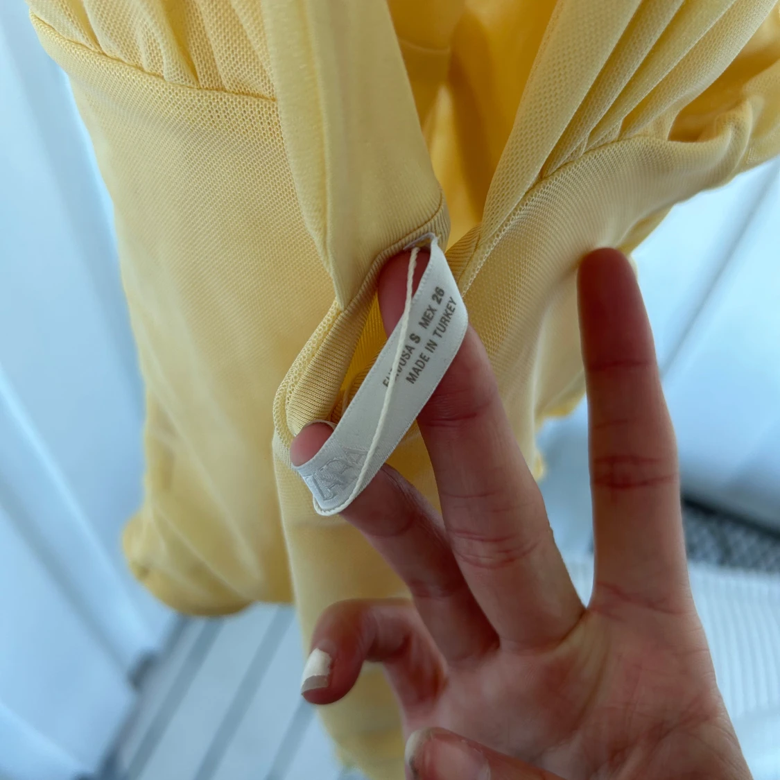 Gul body från zara - 2