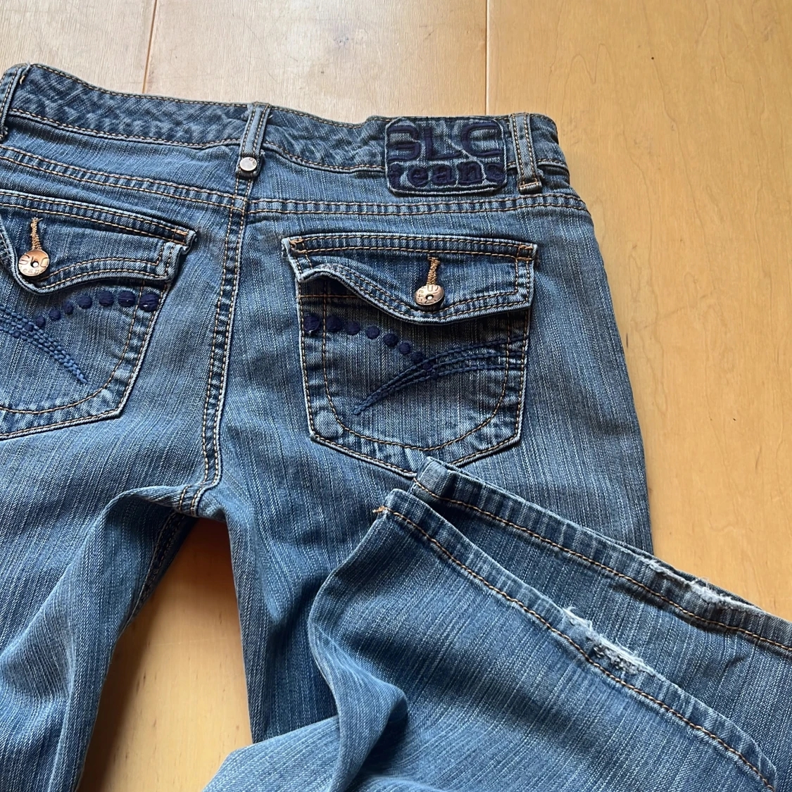 Lågmidjade jeans - 2