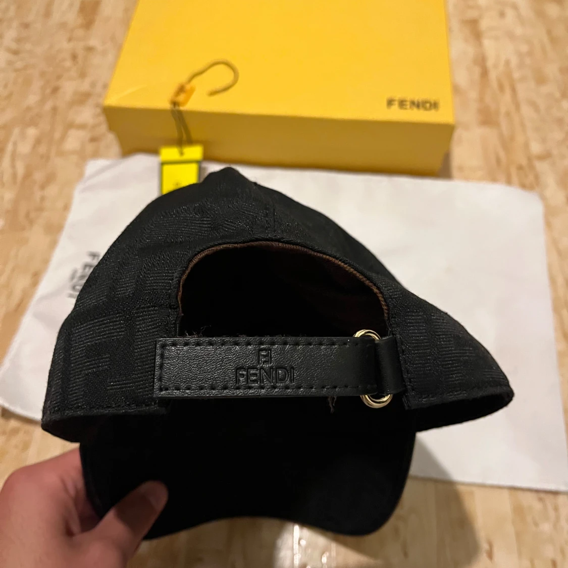 Svart keps från Fendi i bomull - 2