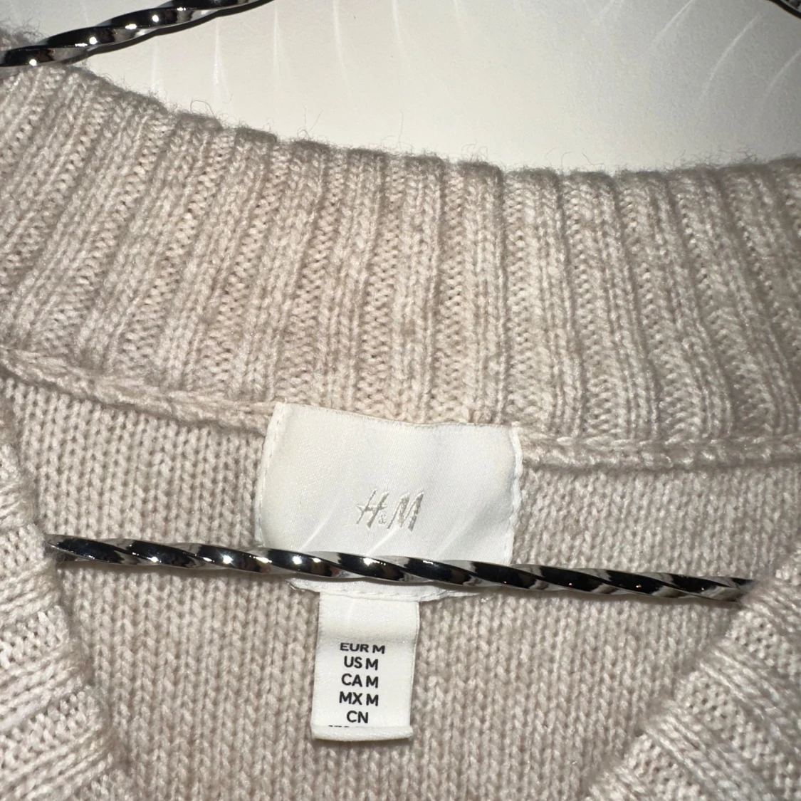 Beige croppad stickad tröja H&M - 2