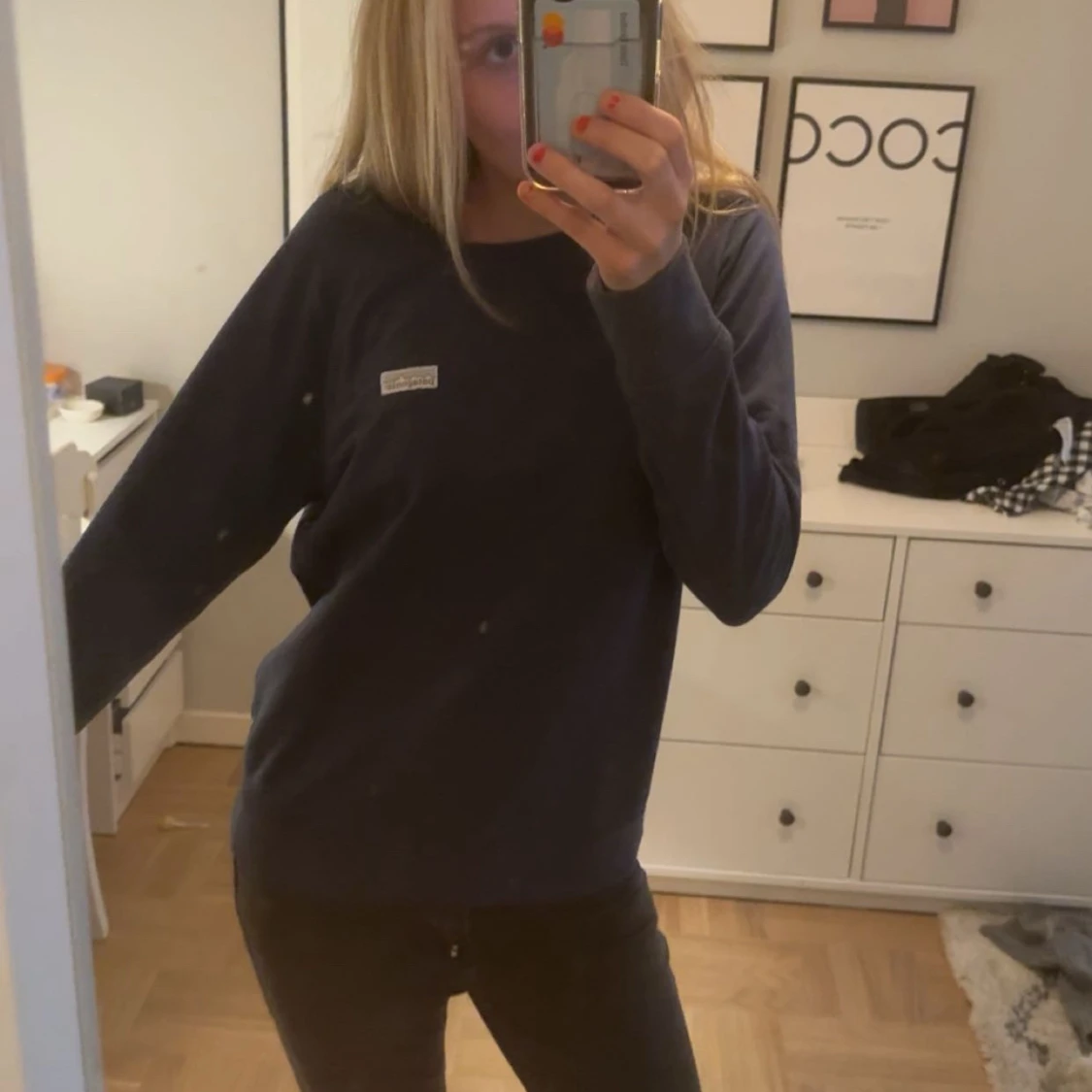 Mörkblå sweatshirt från patagonia  - 1