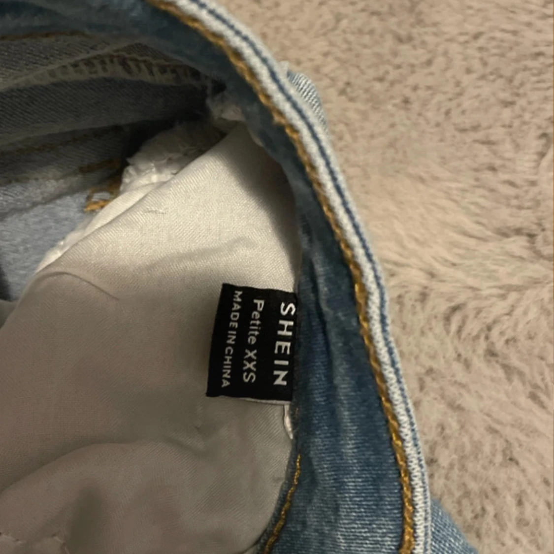 Midrise flared jeans - 4