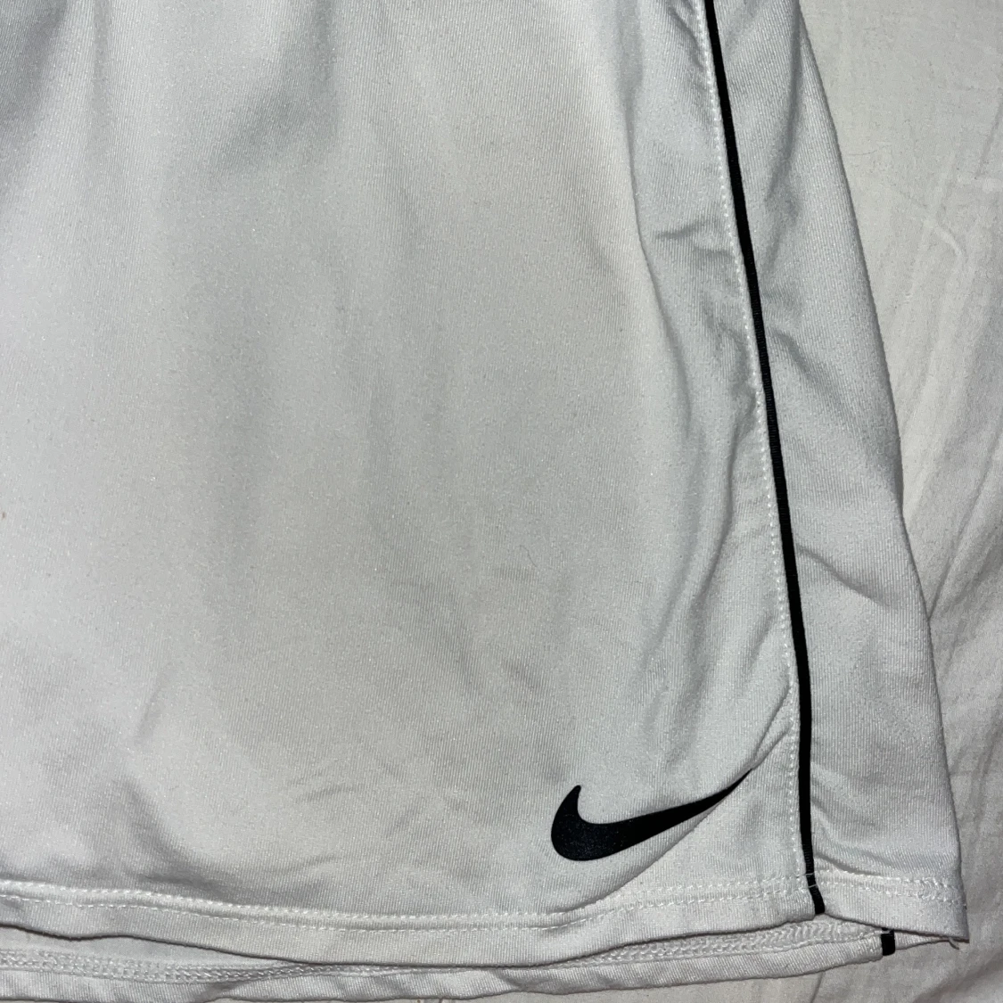 Vit Nike Dri-Fit tenniskjol S - 3