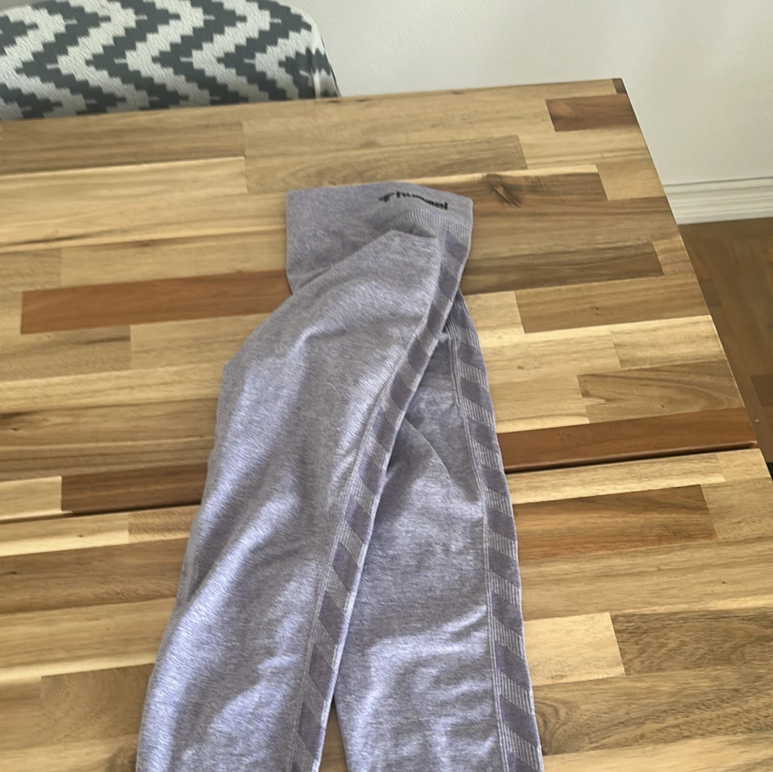 Grå leggings från Hummel - 2