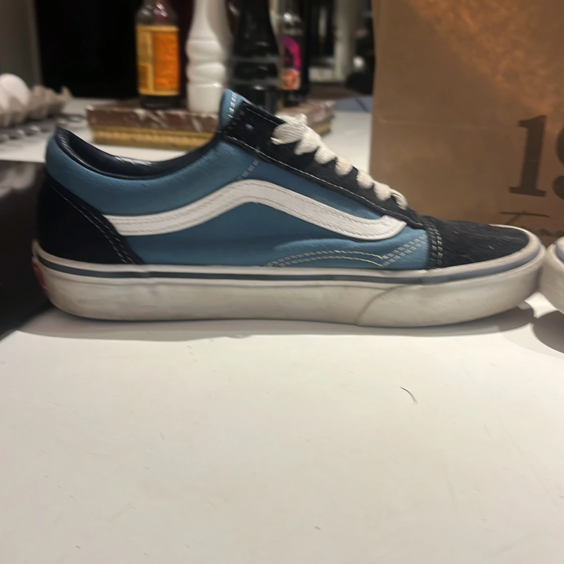 Blå och svarta Vans Old Skool sneakers - 1