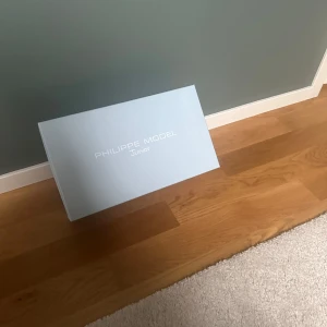(Phillpe model box bara!) - Bara boxen inga konstigheter. Boxen är i normalt skick som den ska vara👍🏽