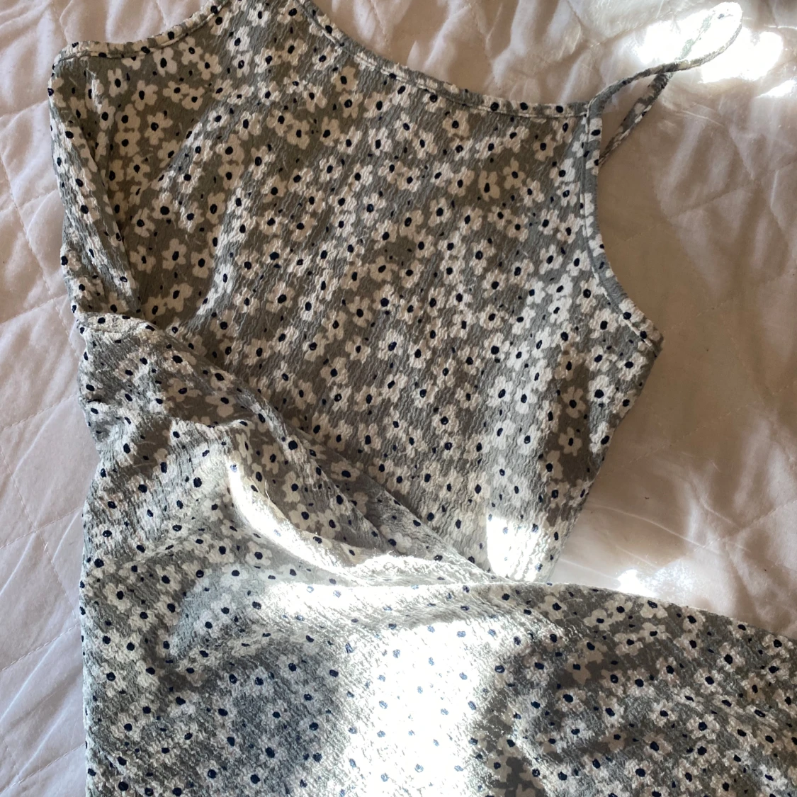 Blommig klänning - 1