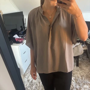 Tunn blus  - Vardags blus 