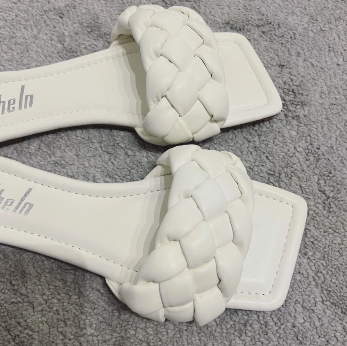 Vita flätade sandaler från Shein - 1