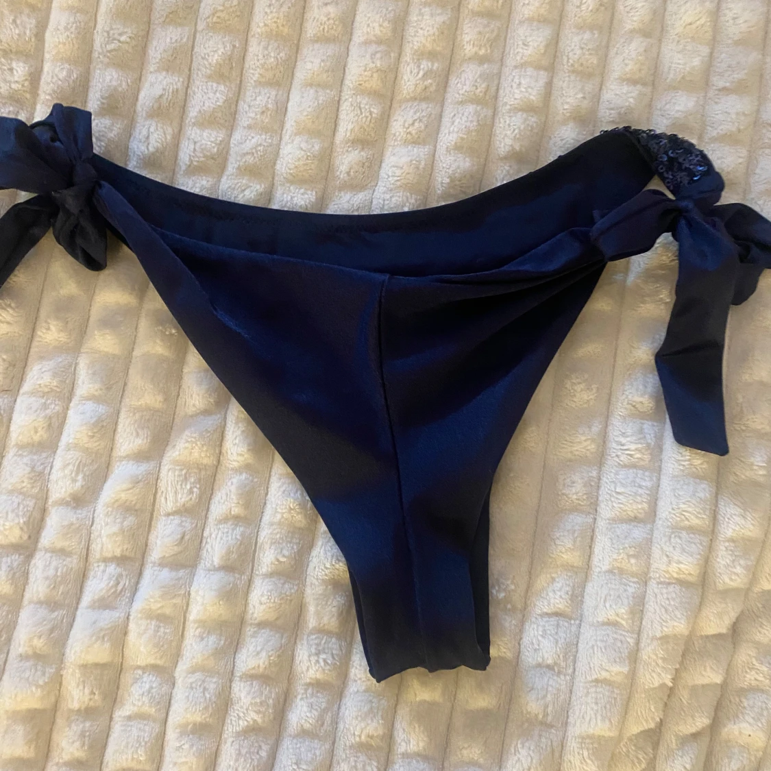 Mörkblå calzedonia bikiniunderdel - 1