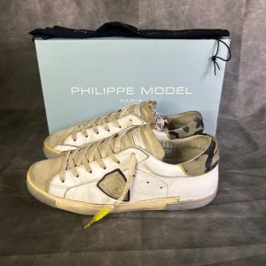 Philippe model sneakers - Mycket fint skick | Size 40  | fraktar spårbart inom 24 timmar |  för att köpa klicka ” köp nu” | vid frågor skriv ett meddelande | bara skorna medföljer 