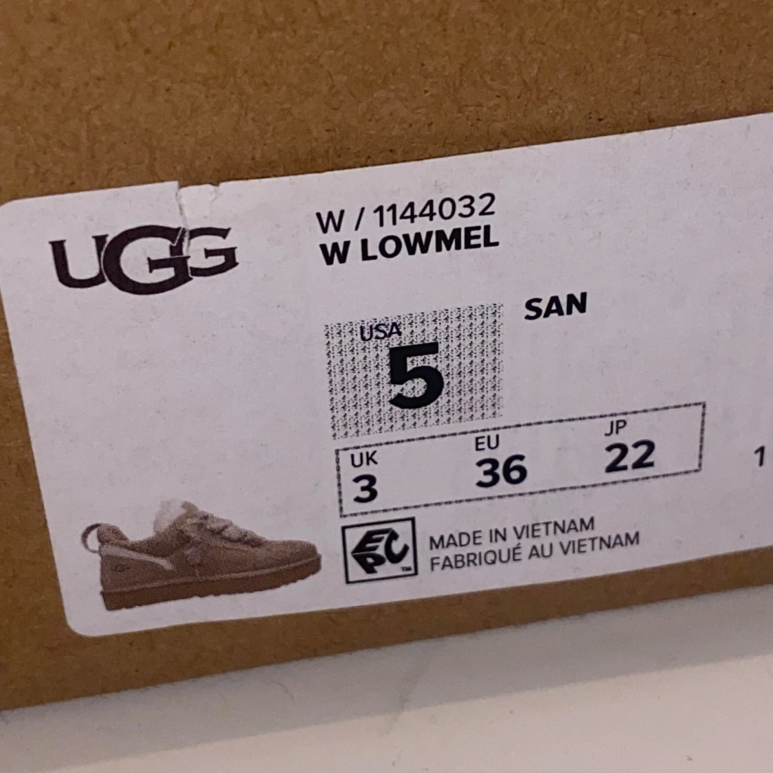 Beige sneakers från UGG med fårfoder - 4