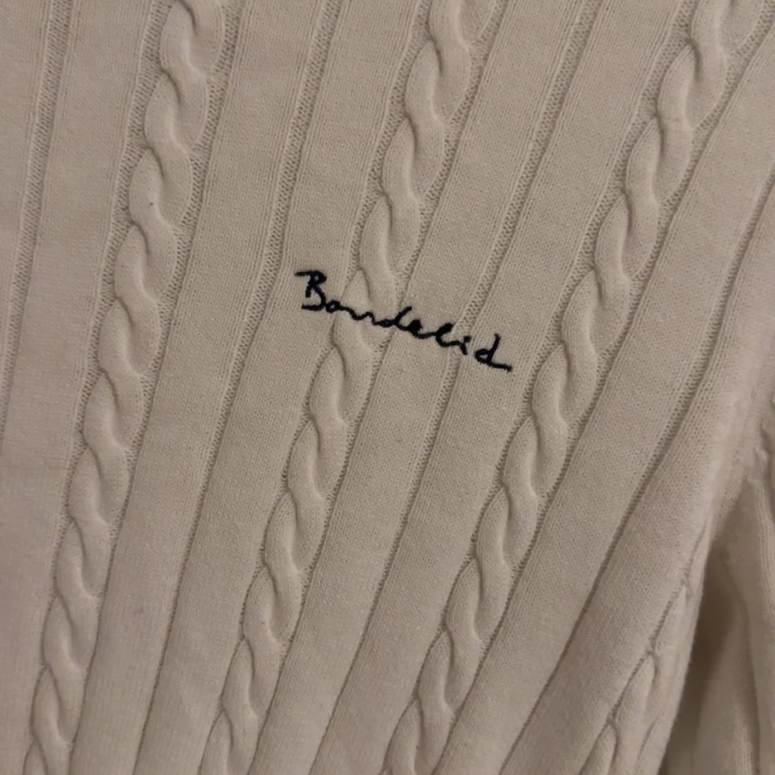 Vit kabelstickad tröja Bonderlid XS - 1