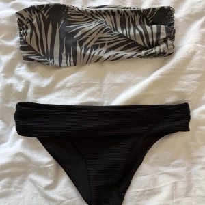 Bikini - Ett bikini sett, man kan köpa delarna för sig om man vill det Underdelen är 34 Överdelen är 36