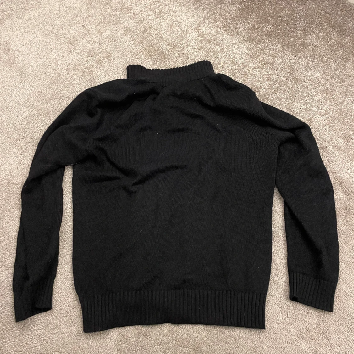 Svart stickad Ralph Lauren half zip.  - 2