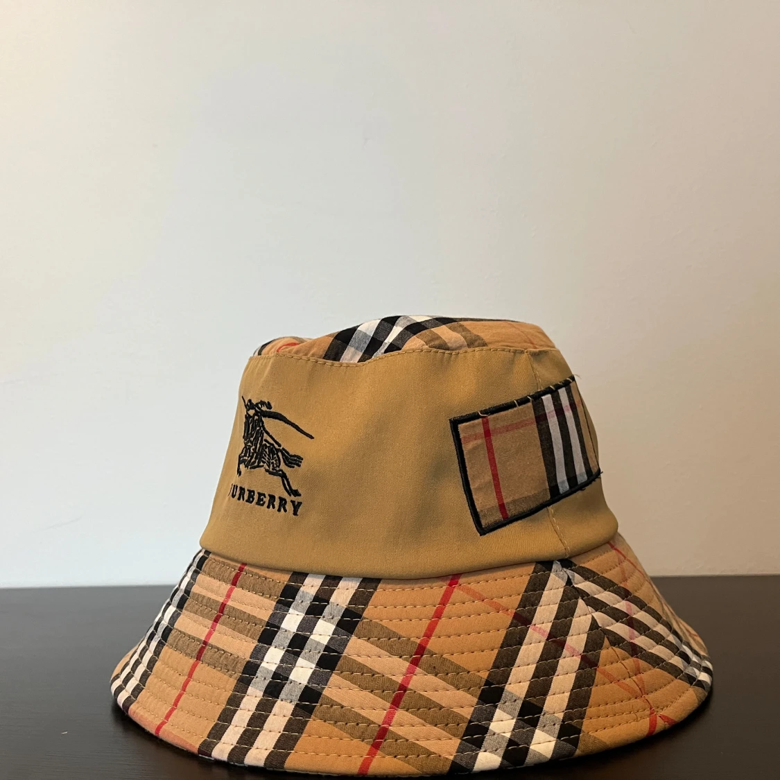 Burberry bucket hat - 2