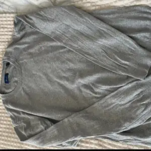 Snygg gant tröja, knappt använd i storlek M