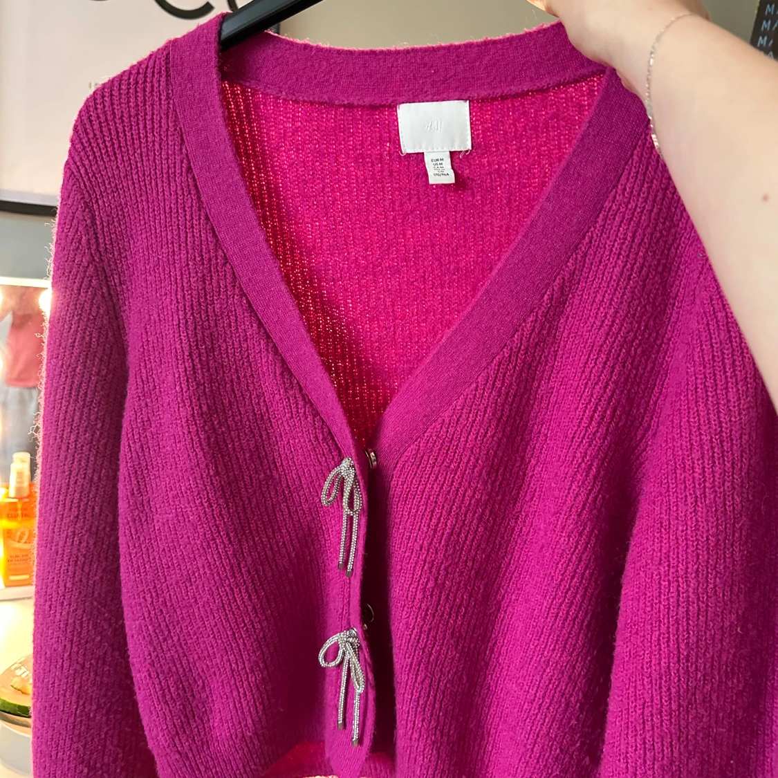 Ceriserosa stickad kofta från H&M - 3