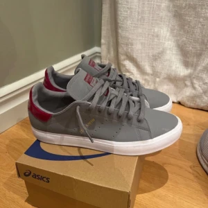 Adidas stan smith - Säljer dessa sjukt snygga stan smith för ett väldigt bra pris! Storlek 42😉