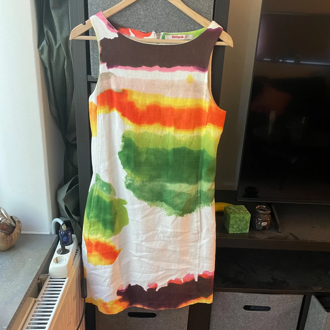 Färgglad kort klänning från Desigual - 2