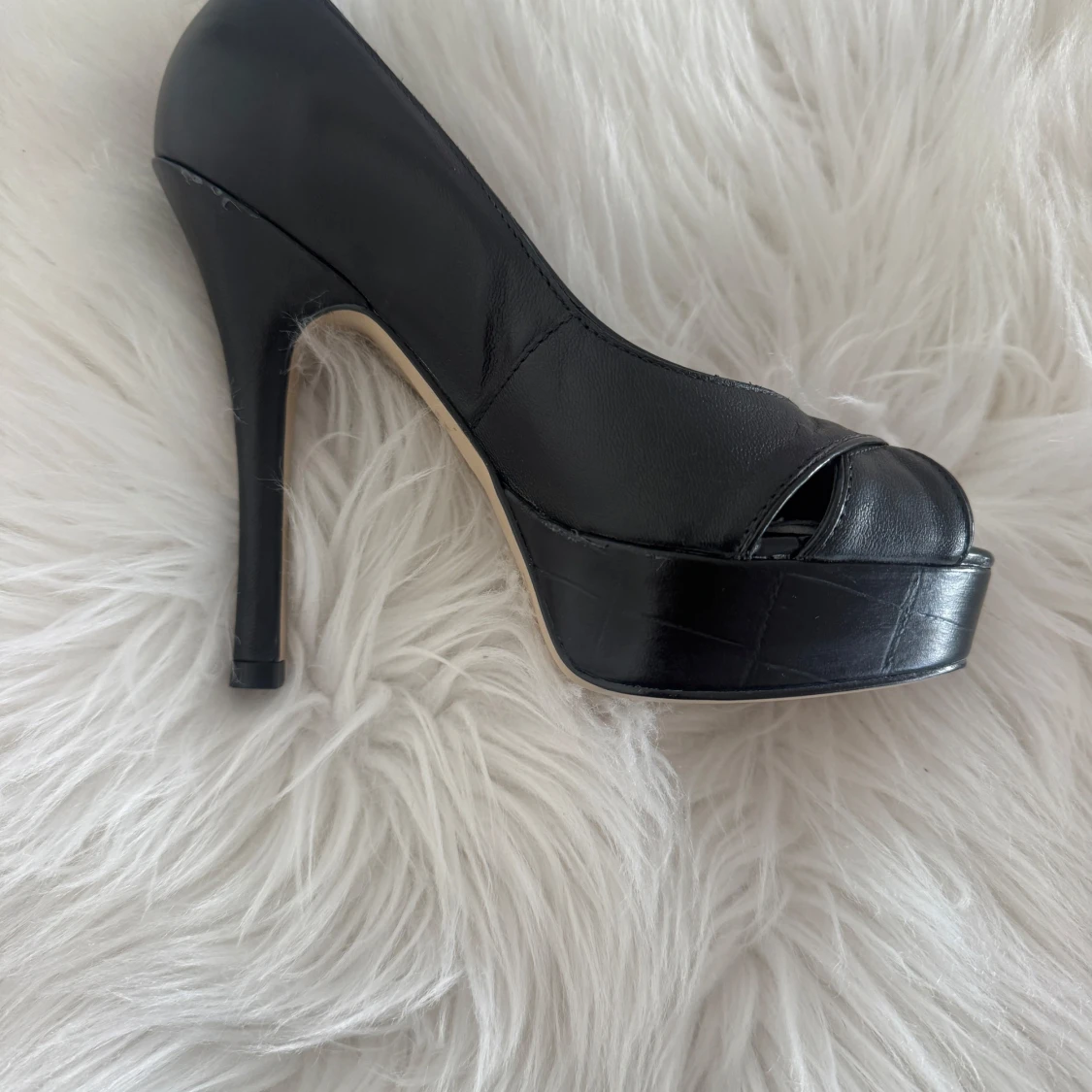 Svarta platåpumps från Via Uno - 2
