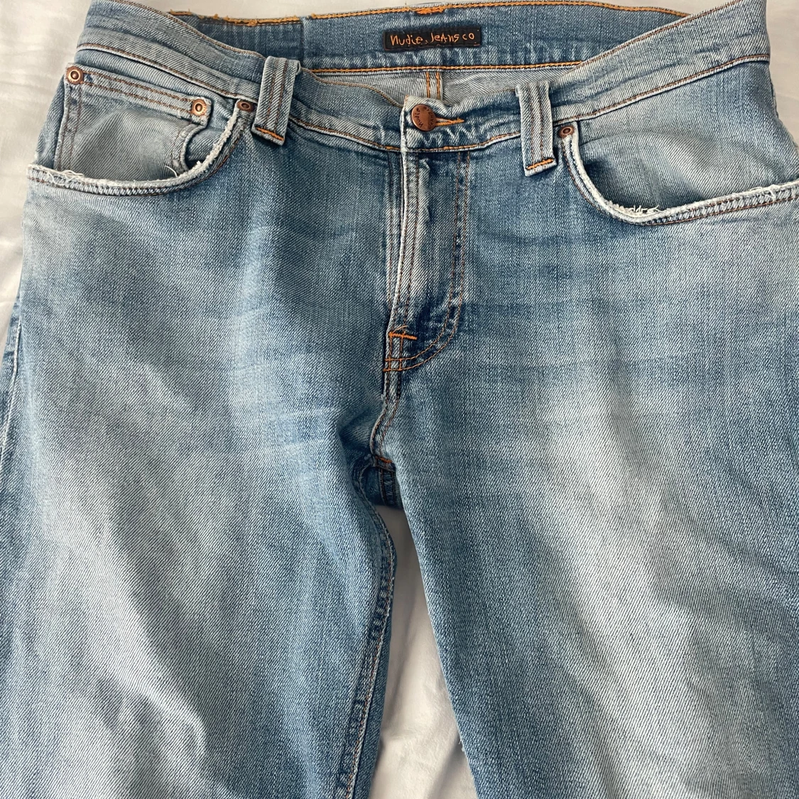 Ljusblå jeans från Nudie Jeans Co