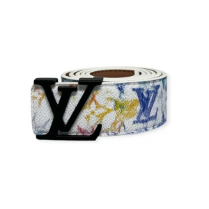 Louis Vuitton Bälte  - Helt nytt aldrig använt. Storlek 110cm. Kan frakta eller mötas i Stockholm. Postar inom 24 timmar