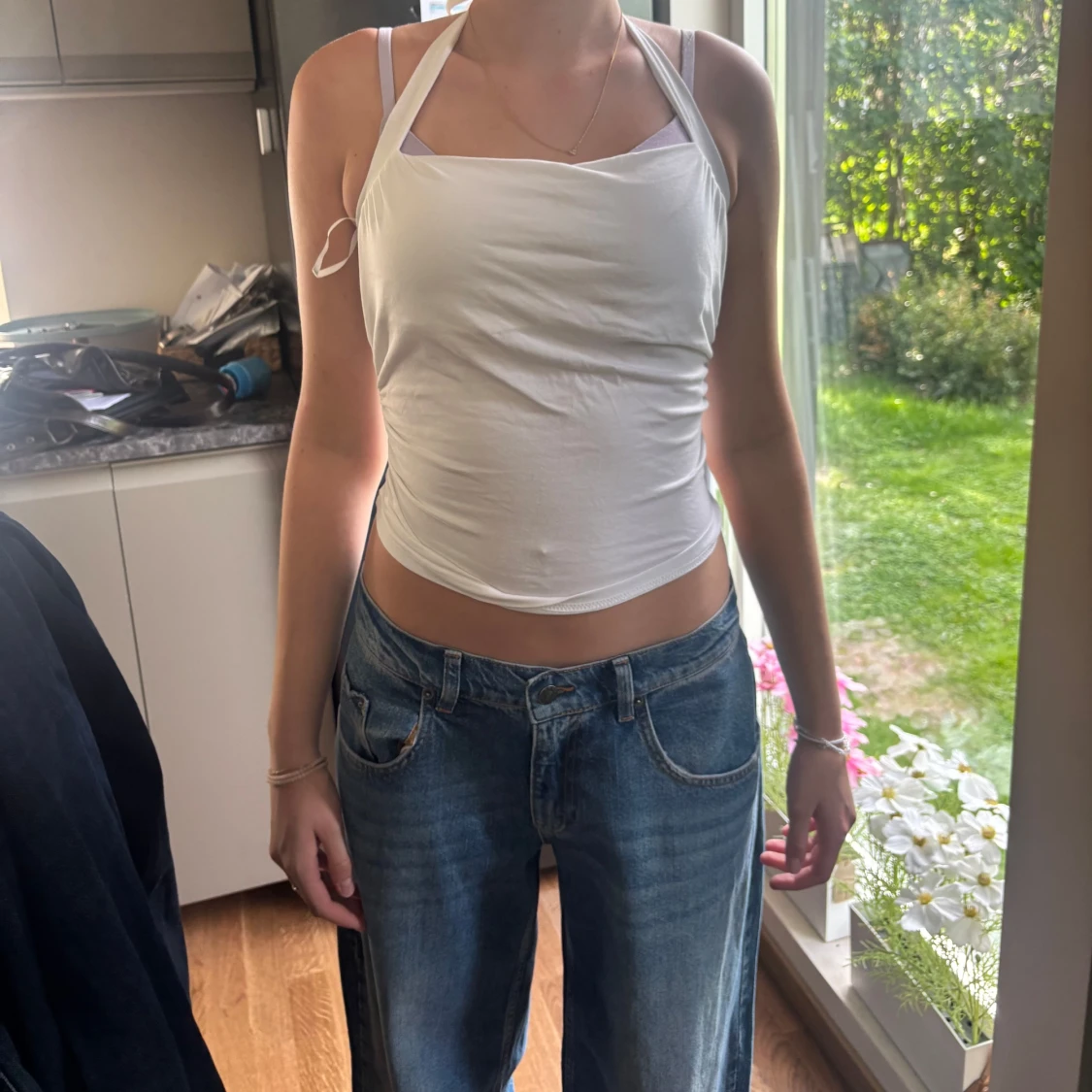 Vit halterneck linnetopp