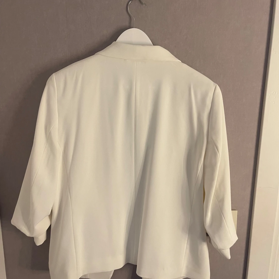 Vit kavaj med trekvartsärm från H&M - 1