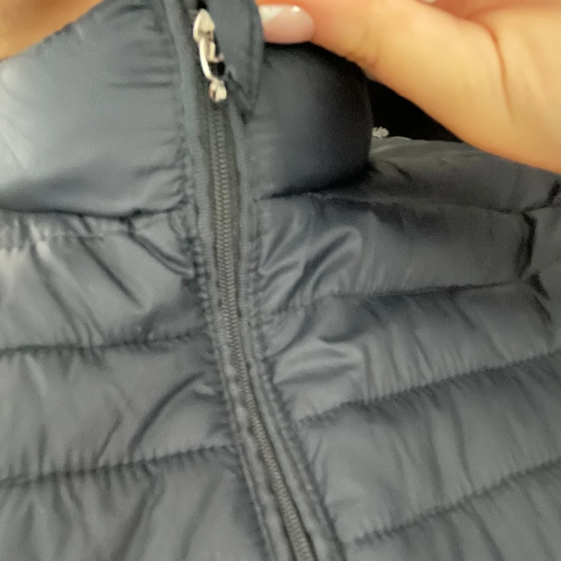 Marinblå dunväst - 2