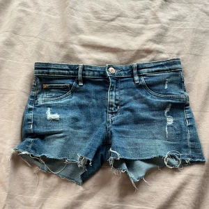 &demin jeansshorts - blåa &demin jeansshort i storlek 11-12y