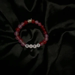 Hov1 armband  - Hov1 armband till er som ska på konserten i sommar finns i olika färger❤️