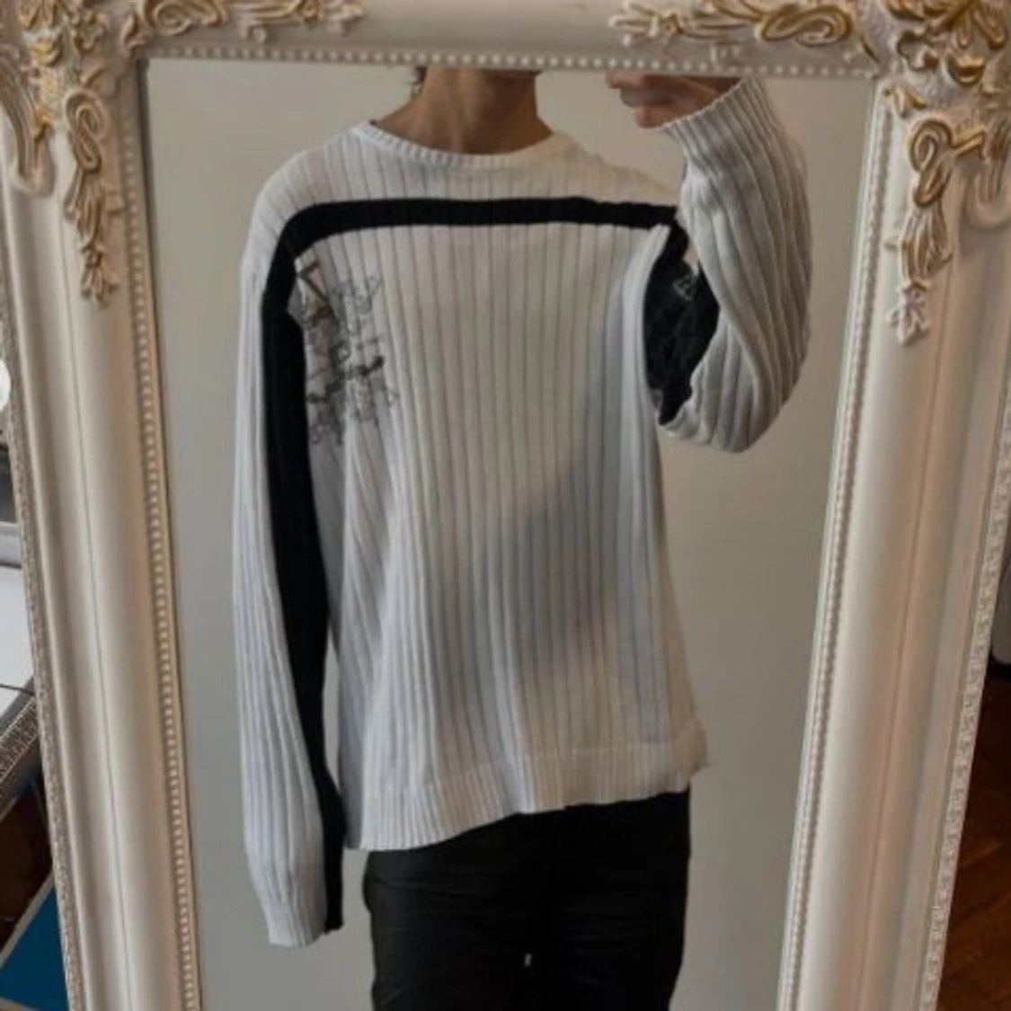 Vit och svart ribbad tröja Southern