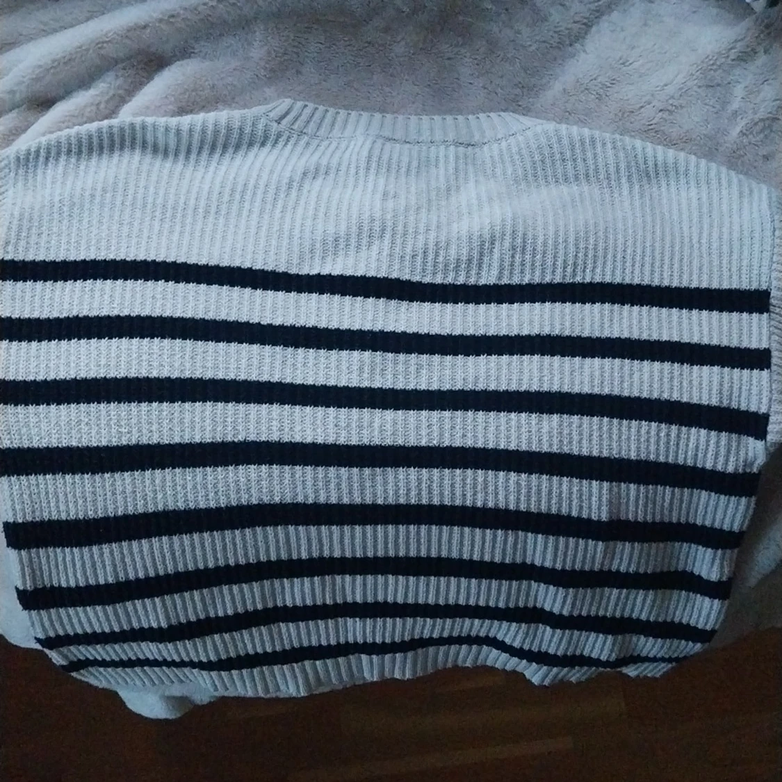 Randig stickad tröja från Lindex - 2