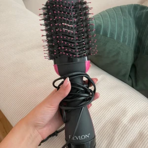 Värmeborste - Värmeborste från revlon, helt ny