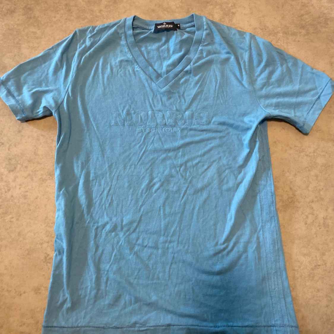 Blå v-ringad t-shirt Morris M