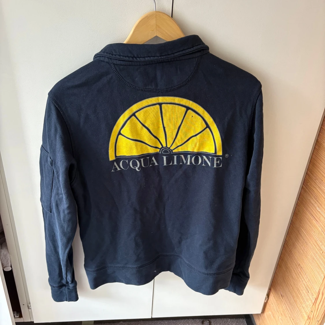 Blå zip hoodie från Acqua Limone - 1