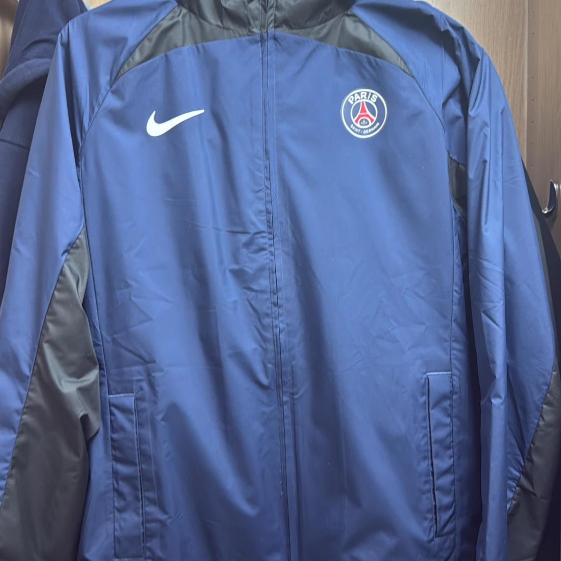 PSG Nike blå vindjacka med huva - 2